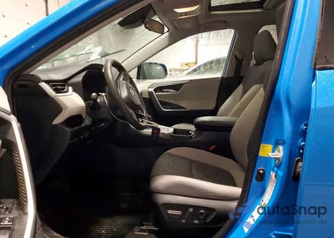 2021 Toyota Rav4 Xle from USA, damaged, VIN 2T3P1RFV7MC146840